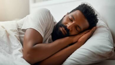 Photo of How to sleep within 2 minutes: कितीही ट्रेस असुद्या पडल्या पडल्या 2 मिनिटांत येईल शांत झोप फक्त ही सोप्पी ट्रिक वापरा 
